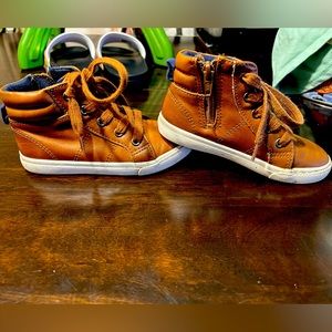 Boys Cat & Jack brown boots. Size 10.